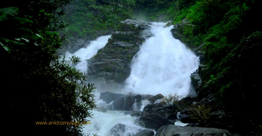 Meenmutty Falls (मीनमुट्टी जलप्रपात)