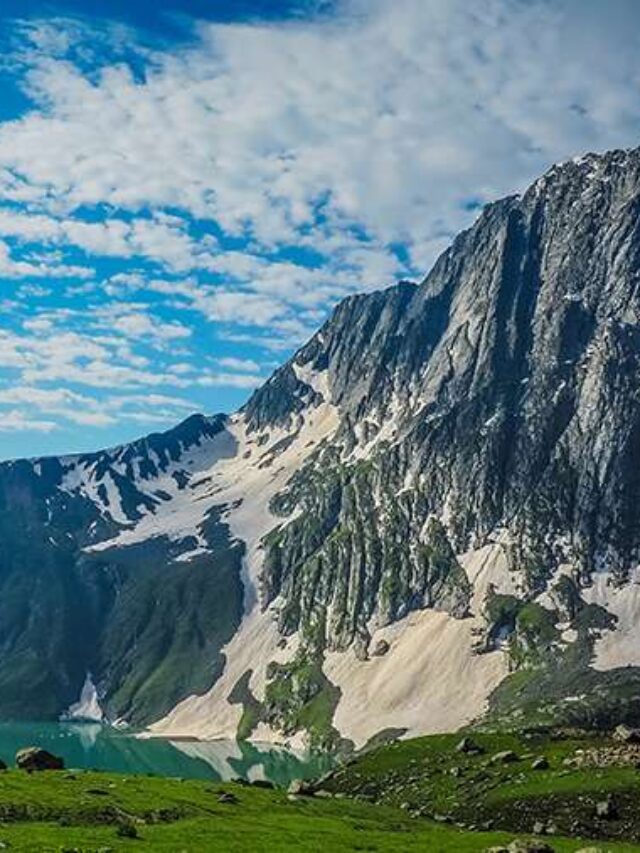 Gulmarg hill station Jammu and Kashmir